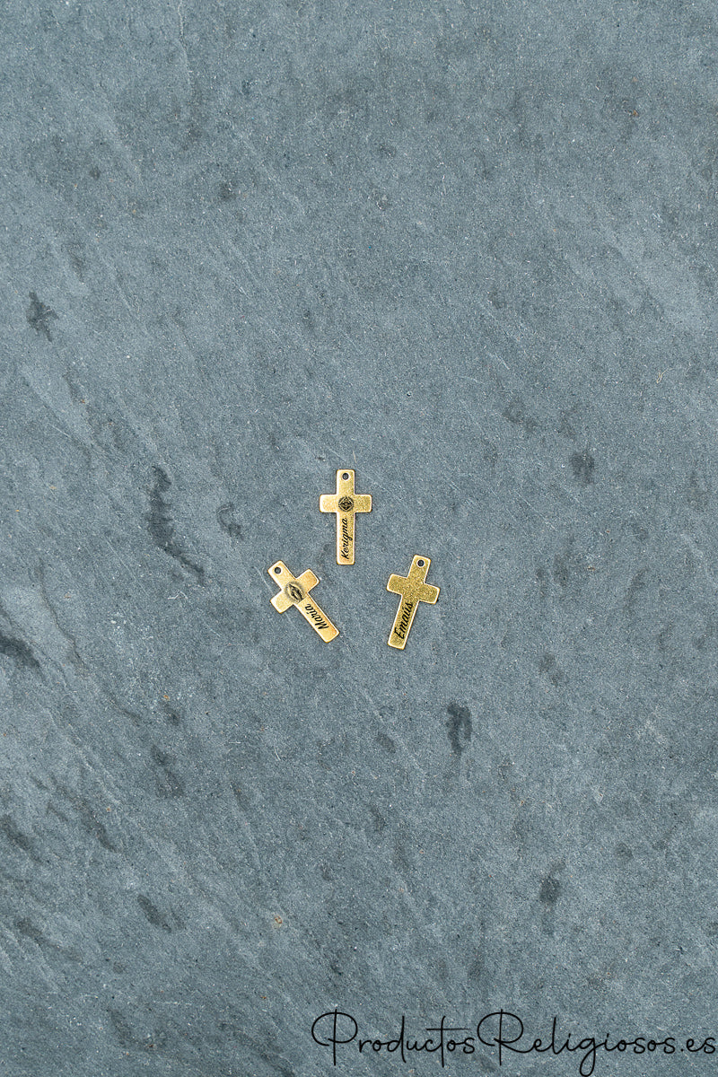 Cruces Colgantes Pequeñas de Acero Dorado