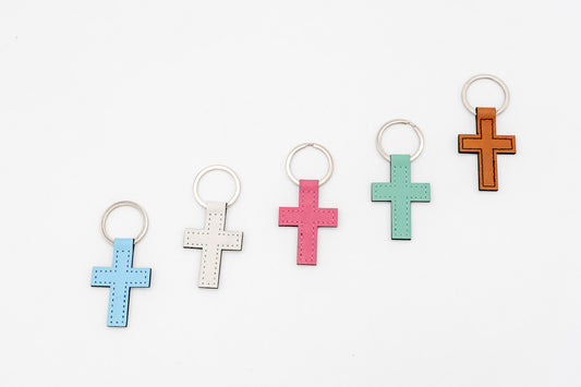 Llavero de Cruz de Cuero Sintético Personalizado