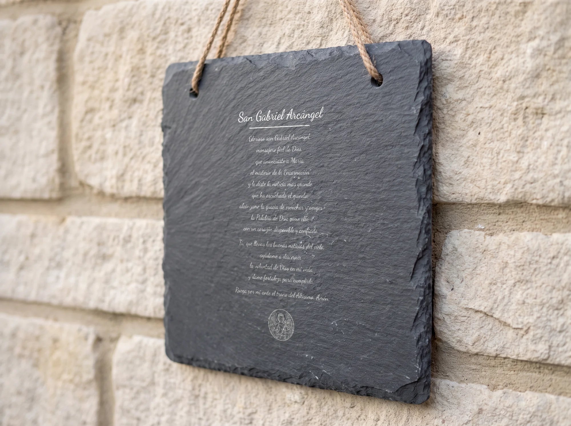 Plato de Pizarra · San Gabriel Arcángel Placa de Pared Español