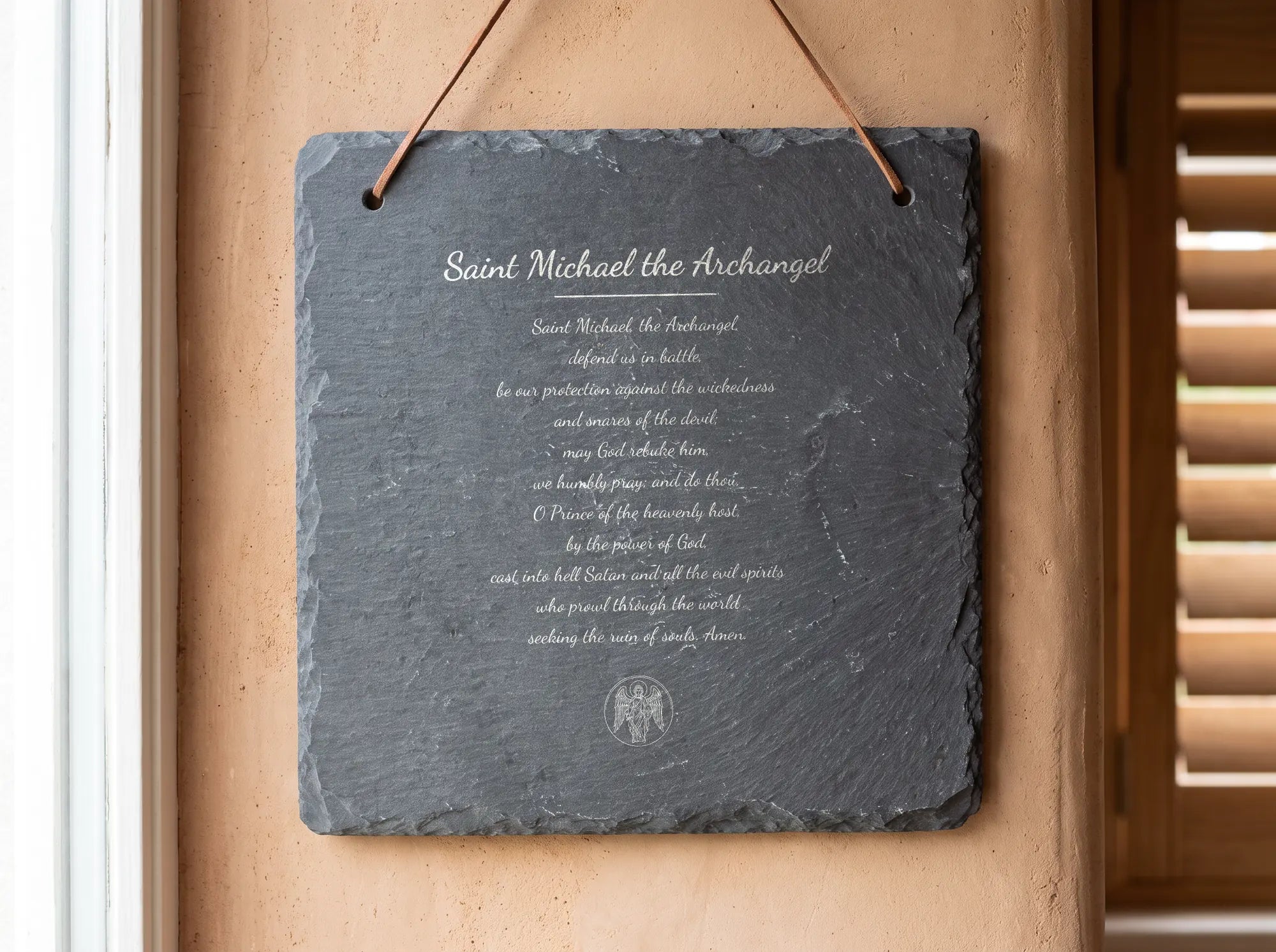 Plato de Pizarra · San Miguel Arcángel Placa de Pared English