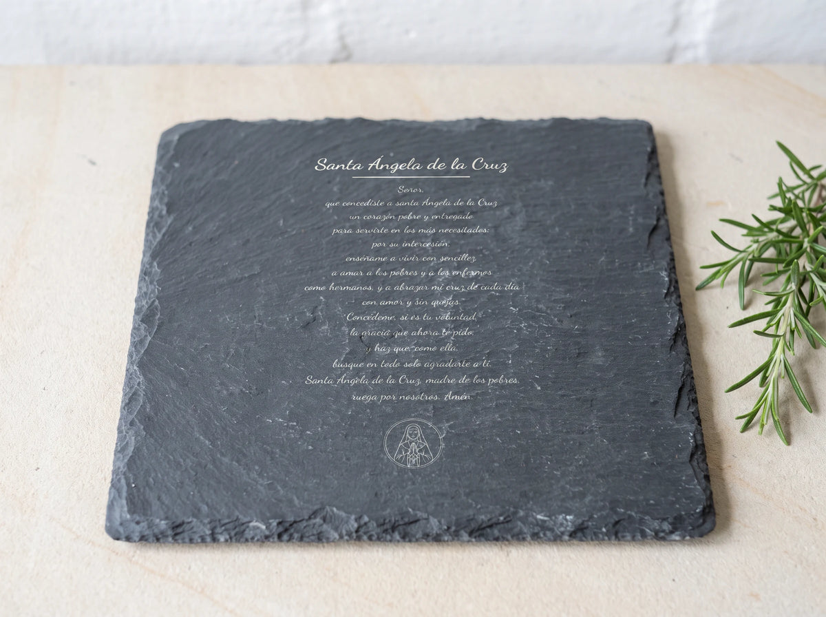Plato de Pizarra · Santa Ángela de la Cruz Plato de Sobremesa Español