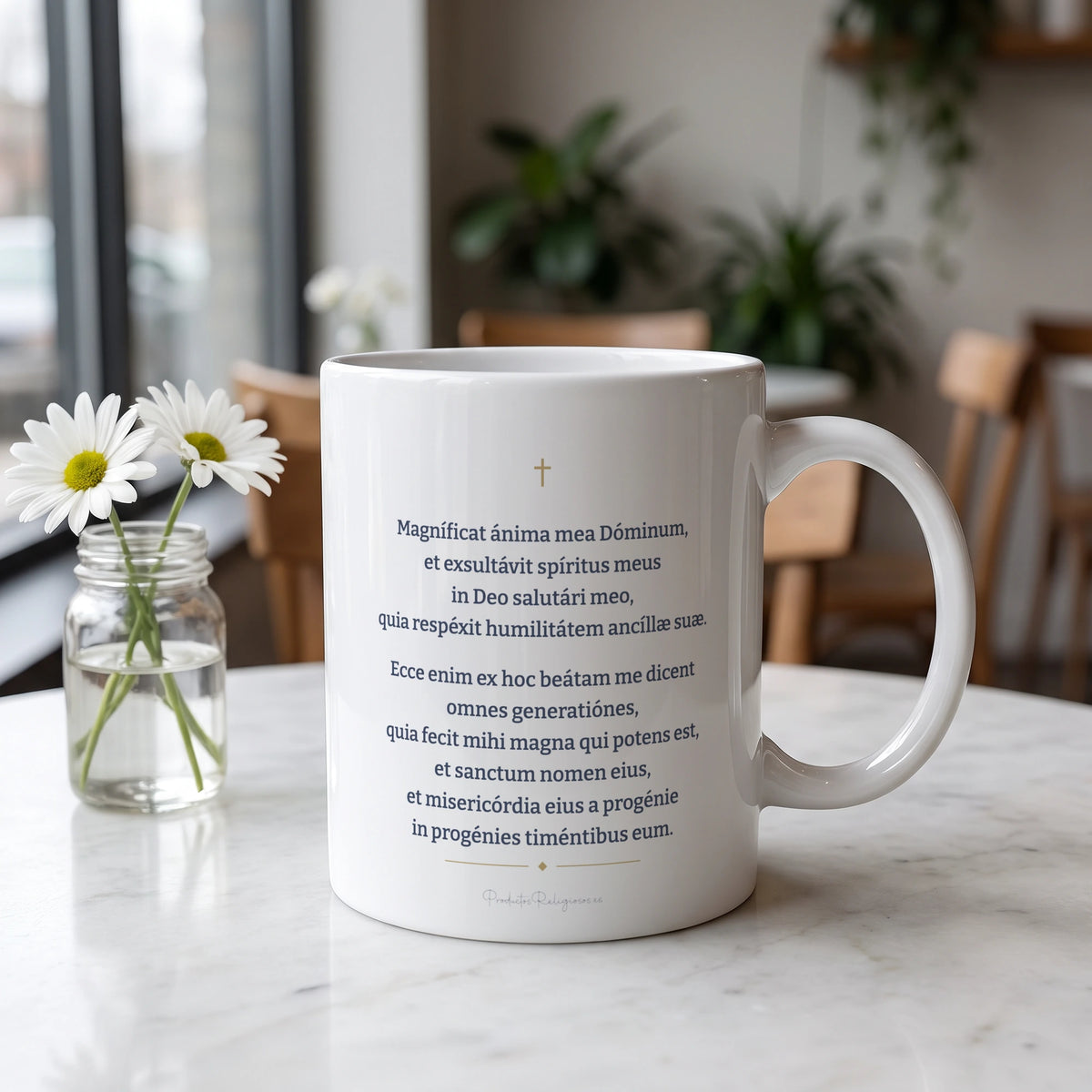 Taza de la oración · Magníficat Latín