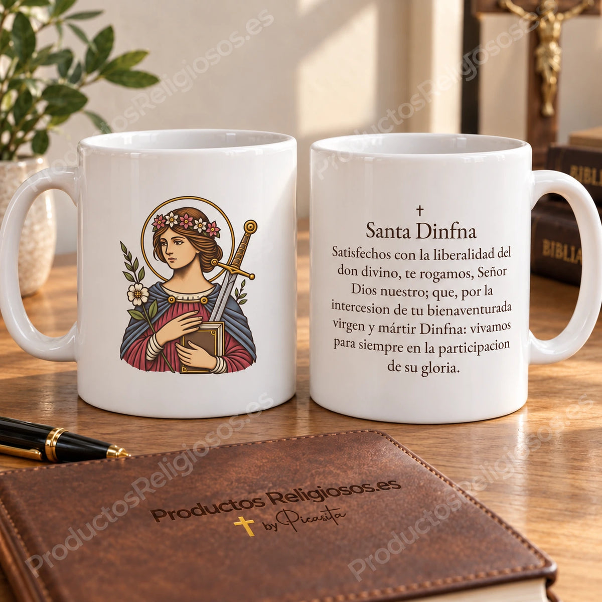 Taza de Santa Dinfna, diseño 3 a color y oración histórica en español. Vistas de la ilustración y el reverso en una escena de producto.
