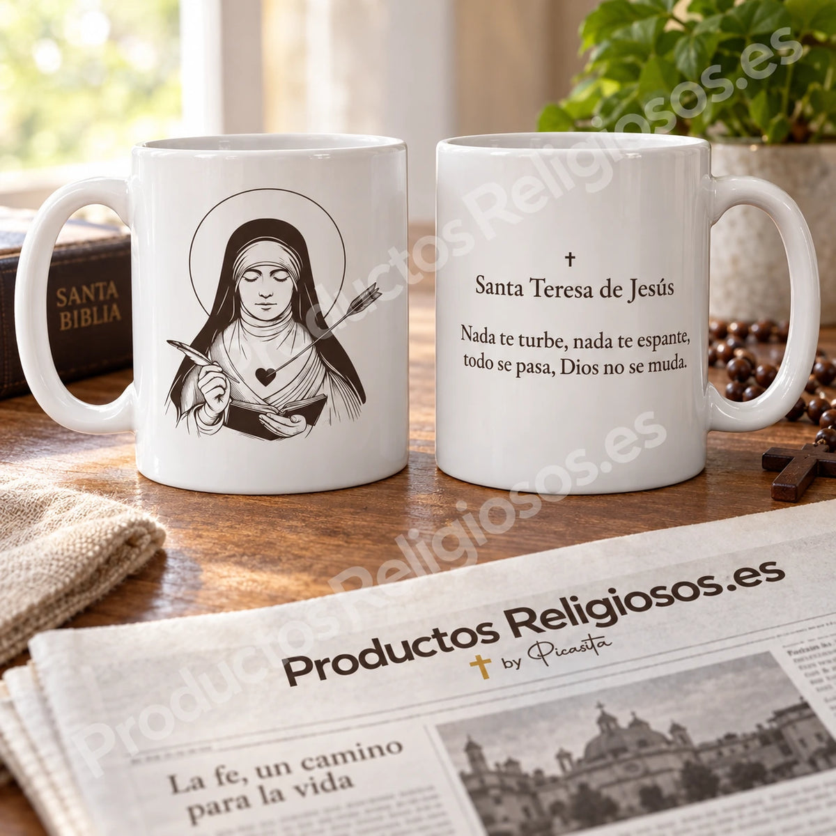 Caneca de Santa Teresa de Jesus (Santa Teresa de Ávila), desenho 4 em tinta escura e oração histórica em espanhol. Vistas da ilustração e do verso numa cena de produto.