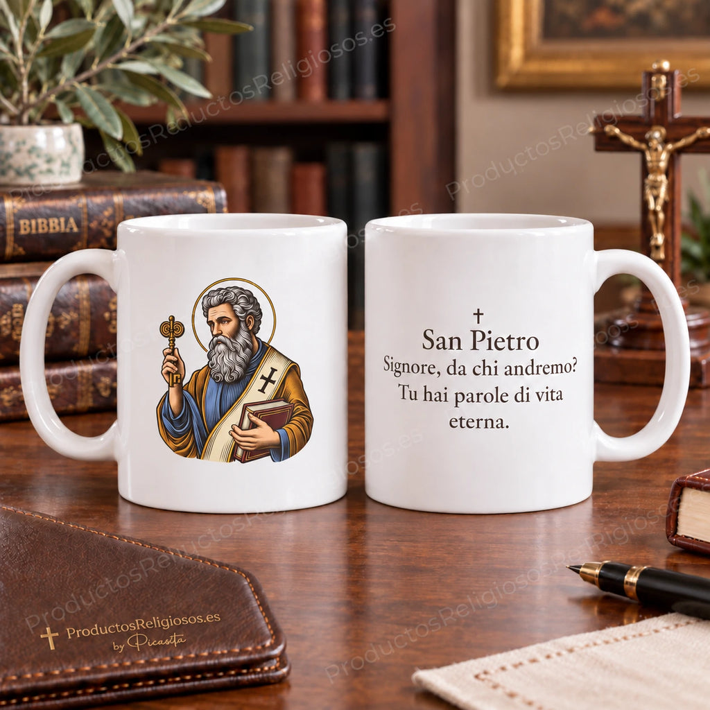 Caneca de São Pedro apóstolo, desenho 2 a cores e texto de João 6,68 em italiano. Vistas da ilustração e do verso numa cena de produto.