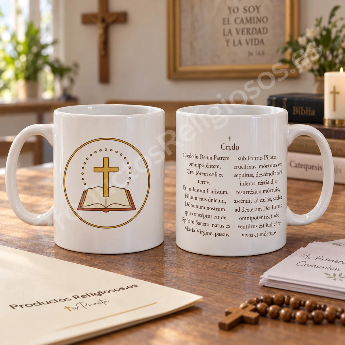 Tazza della preghiera · Credo, disegno 1 a colori. Estratto del Credo in latino.